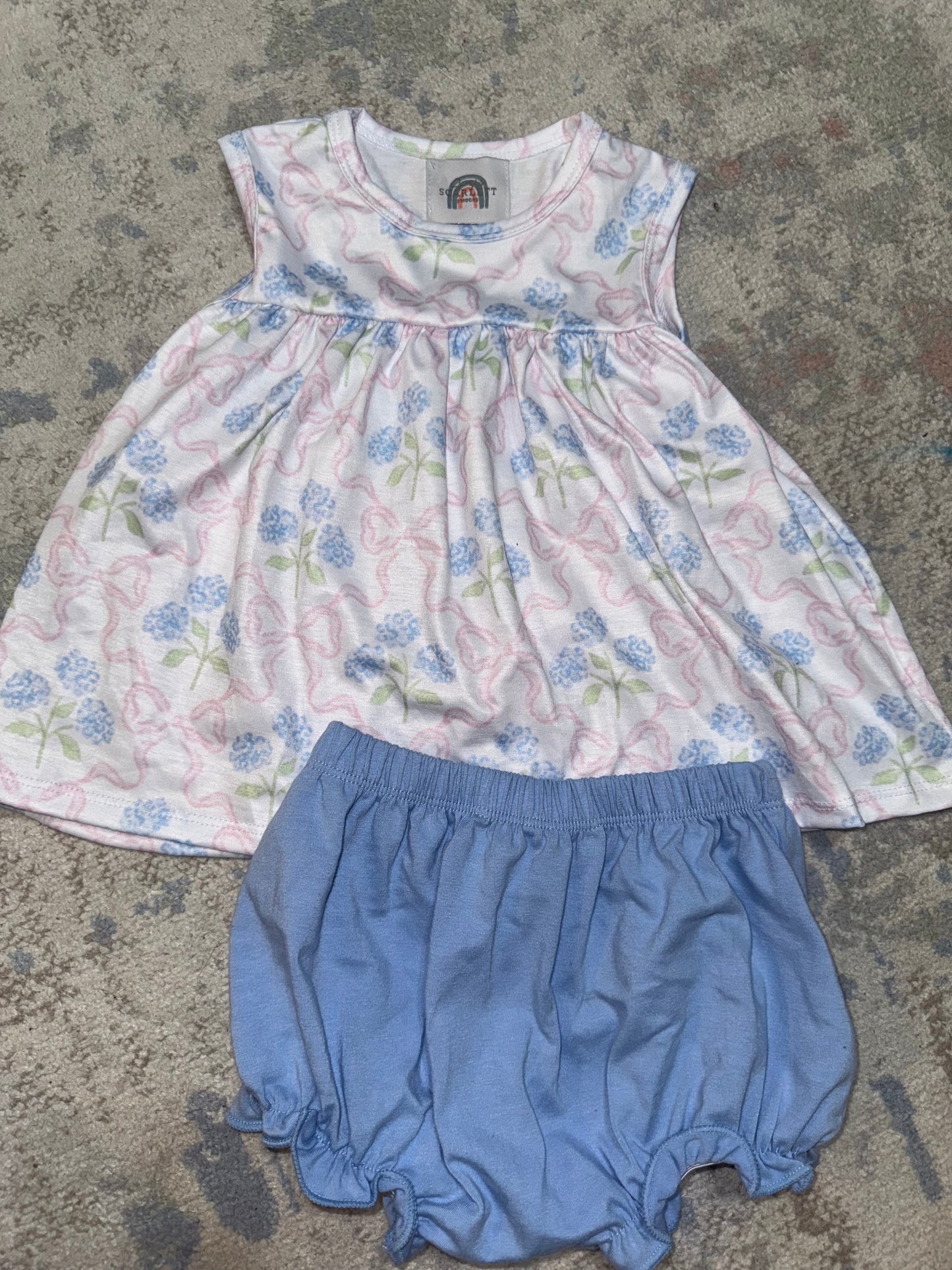 RTS-HYDRANGEA AND BOW BLOOMER 6/12M